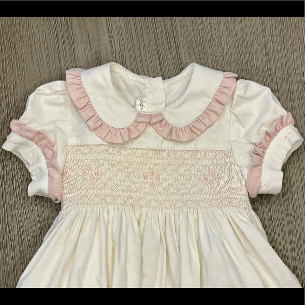 Dondolo girls sz 4 smocked Spring Easter set
